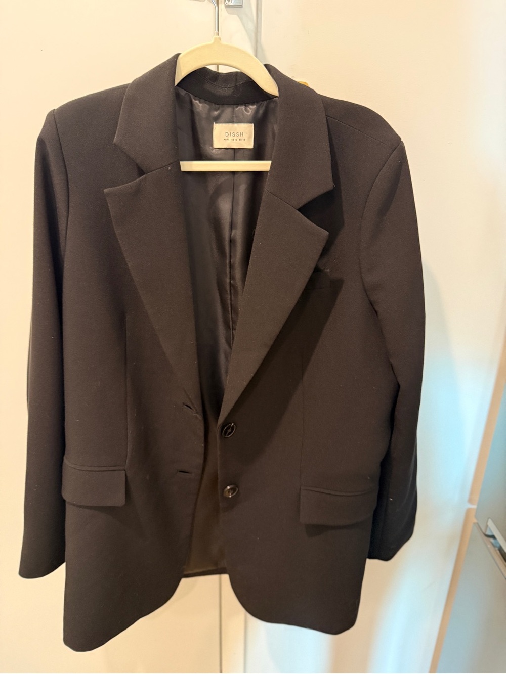 DISSH Black Women’s Single-Breasted Blazer
